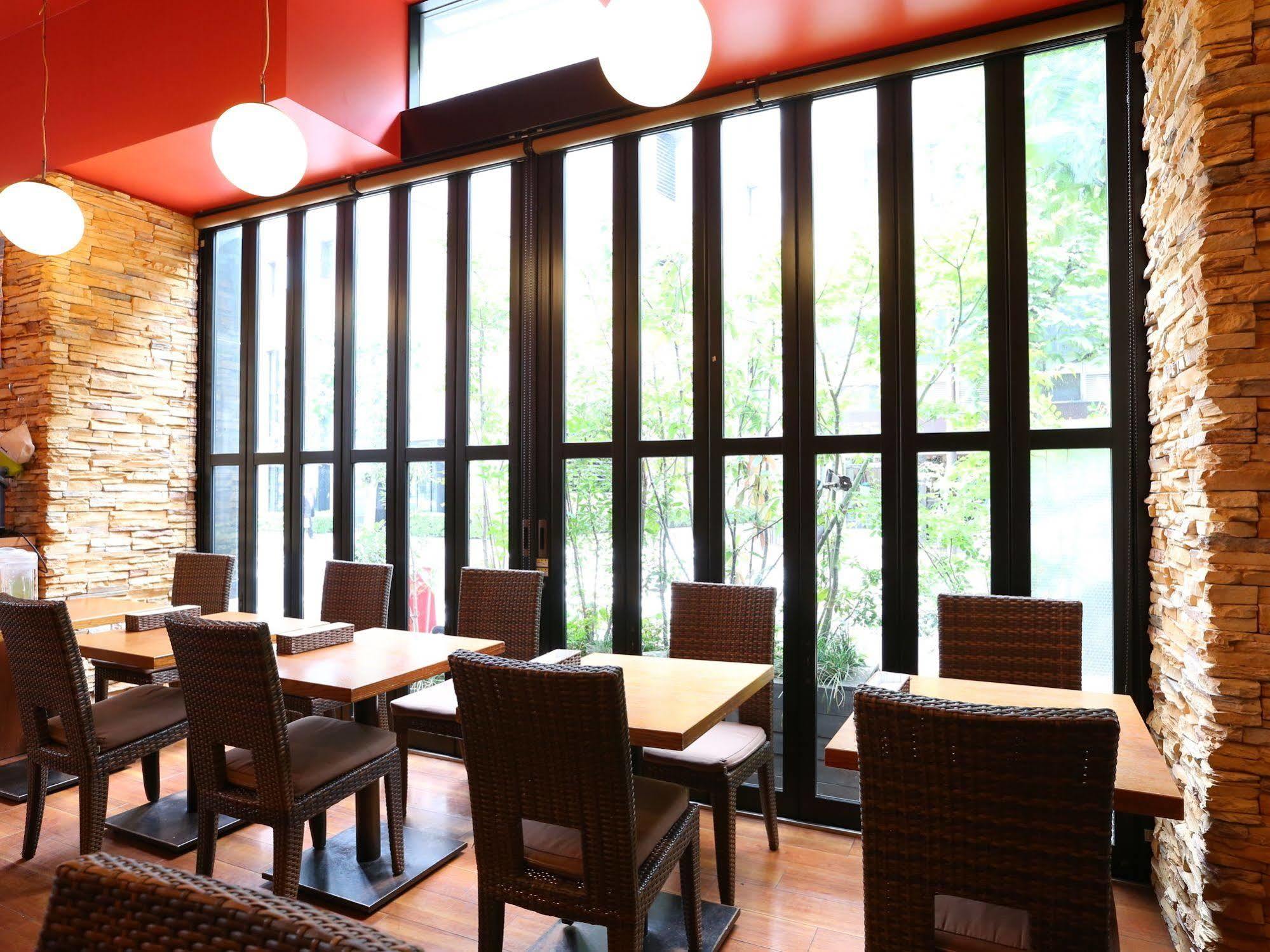 Apa Hotel Hatchobori Ekiminami Tokyo prefektur Exteriör bild